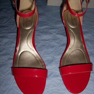 Bandolino Red Low Wedge Sandals